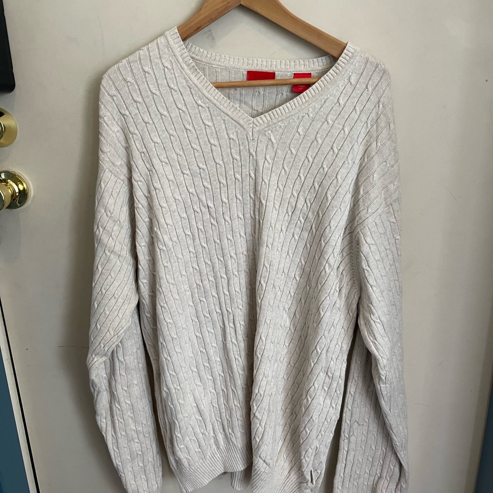 Izod Neutral Cable Knit V-Neck Sweater